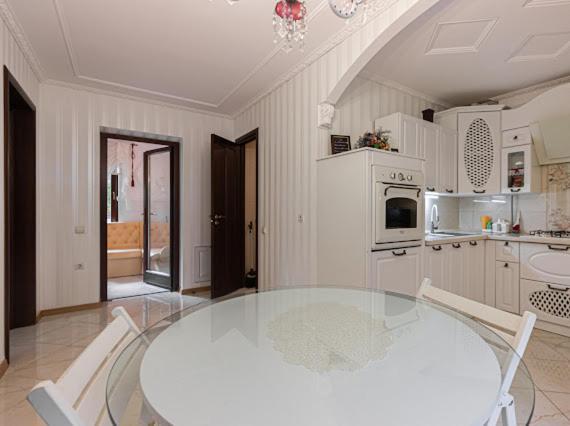הוילה House In לבוב מראה חיצוני תמונה